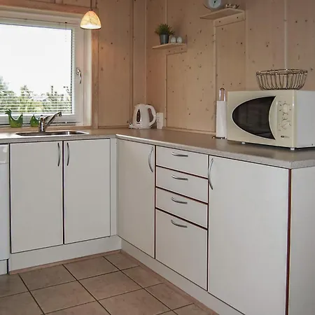 3 Bedroom Awesome In Casa de Férias Hemmet